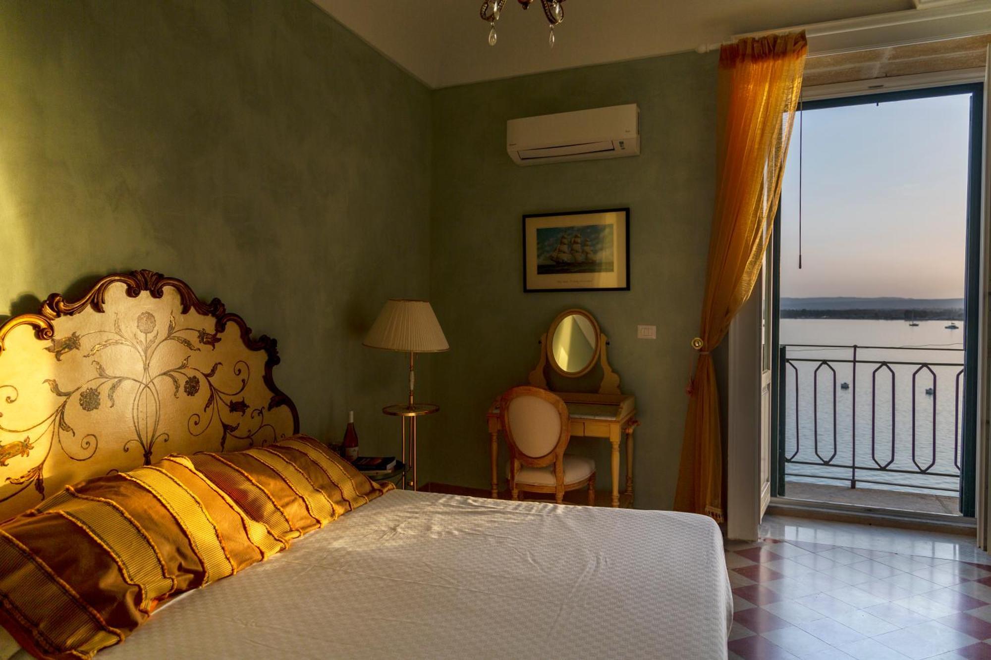 Dimora Di Ulisse Sea View Holiday Apartment Сиракузы Экстерьер фото